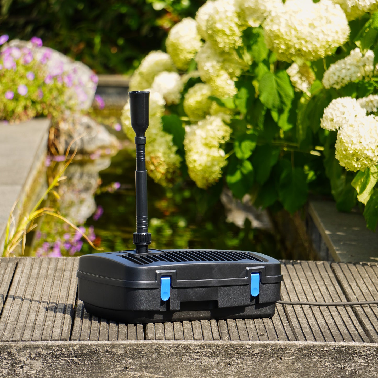 BluFilter 2011 - Pompe de bassin avec kit filtre, 11W UV-c et kit fontaine